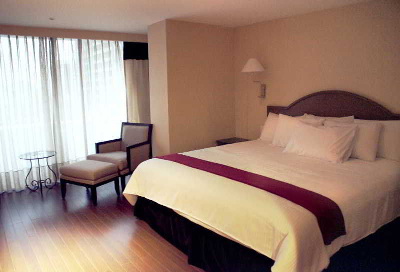 Nh Collection Mexico City Reforma Exterior foto A bedroom at the hotel